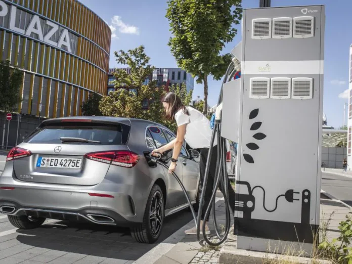 Warum „E Auto Kaufen Online“ und „Top Gebraucht Autos“ den deutschen Markt dominieren