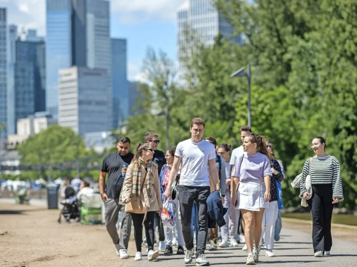 City Walks via Beste in Frankfurt und TV Walk-through via M Heute: Erfahrungen aus der Praxis